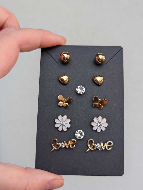 6-day set of ear stud earrings